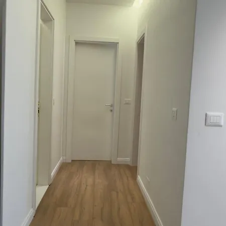 Apartment Spacious Luxury Tirana